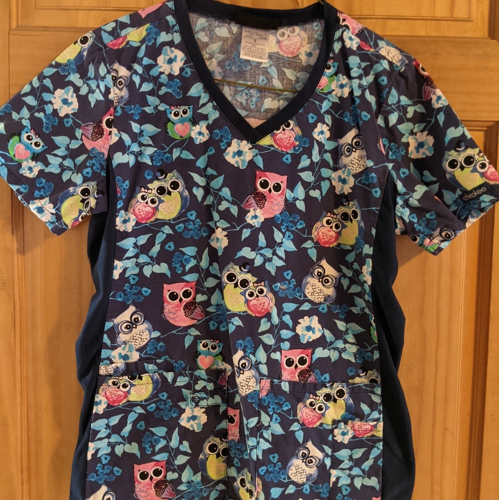 Women's scrub top